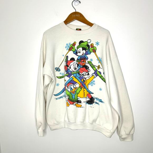 Disney Tops - Vintage Disney winter skiing sweatshirt
